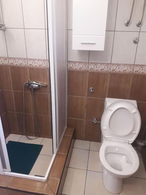 Apartment Quiet & Cosy Hillside Hideway Near Bus & Train St Sarajevo